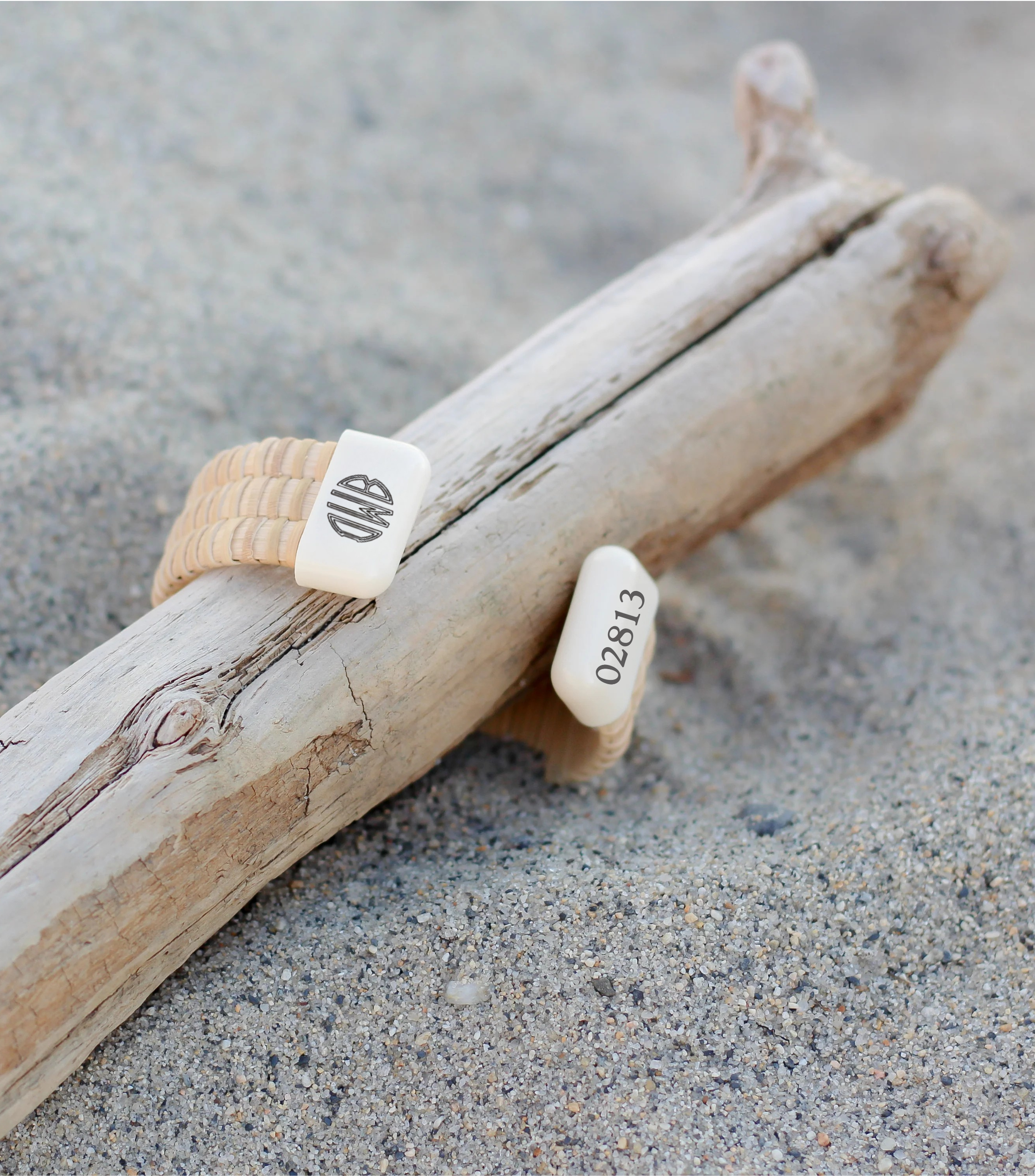 ISLAND TRIPLE - With Customized Corian End Caps